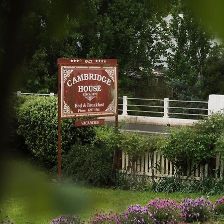 แคมบริดจ์เฮาส์บีแอนด์บี Bed & Breakfast Geeveston ภายนอก รูปภาพ