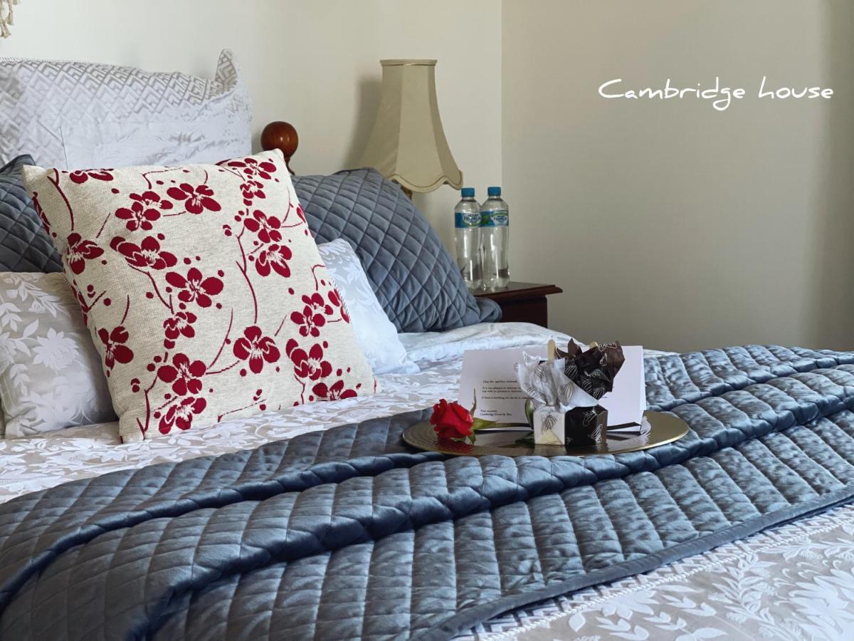 แคมบริดจ์เฮาส์บีแอนด์บี Bed & Breakfast Geeveston ภายนอก รูปภาพ