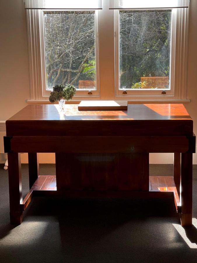 แคมบริดจ์เฮาส์บีแอนด์บี Bed & Breakfast Geeveston ภายนอก รูปภาพ