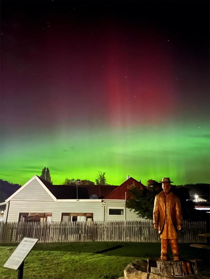 แคมบริดจ์เฮาส์บีแอนด์บี Bed & Breakfast Geeveston ภายนอก รูปภาพ