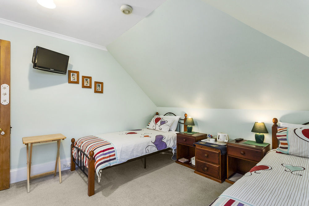 แคมบริดจ์เฮาส์บีแอนด์บี Bed & Breakfast Geeveston ภายนอก รูปภาพ