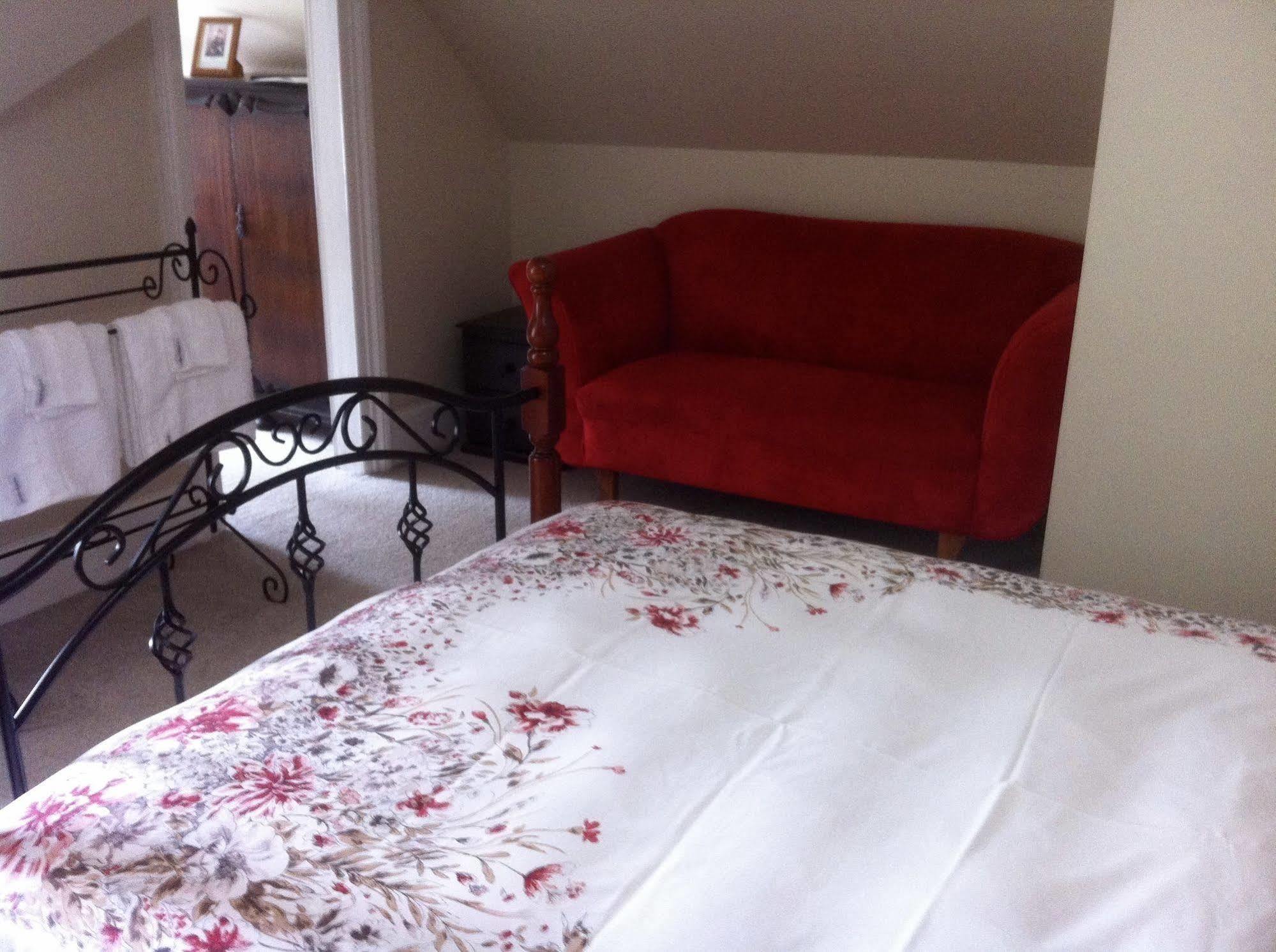 แคมบริดจ์เฮาส์บีแอนด์บี Bed & Breakfast Geeveston ภายนอก รูปภาพ